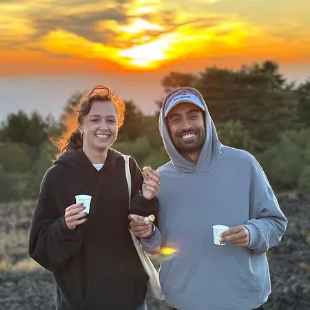 Etna Vibes לינה וארוחת בוקר 3*