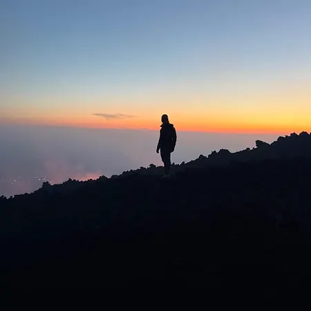 לינה וארוחת בוקר Etna Vibes 3*